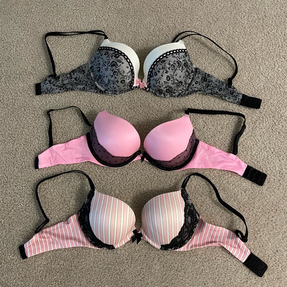 Victoria’s Secret Bras - 34D